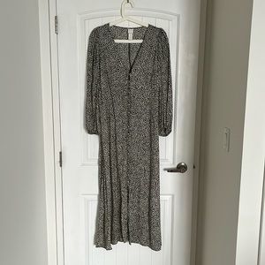 H&M Floral V neck midi dress with puff sleeves